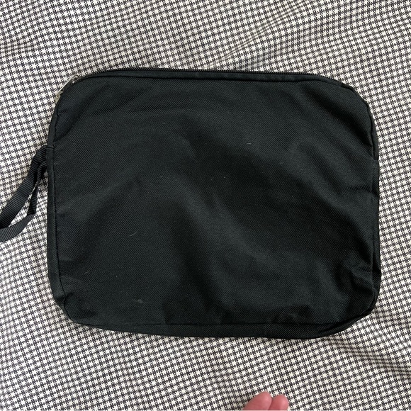 [Solidcore] pouch - Picture 2 of 2